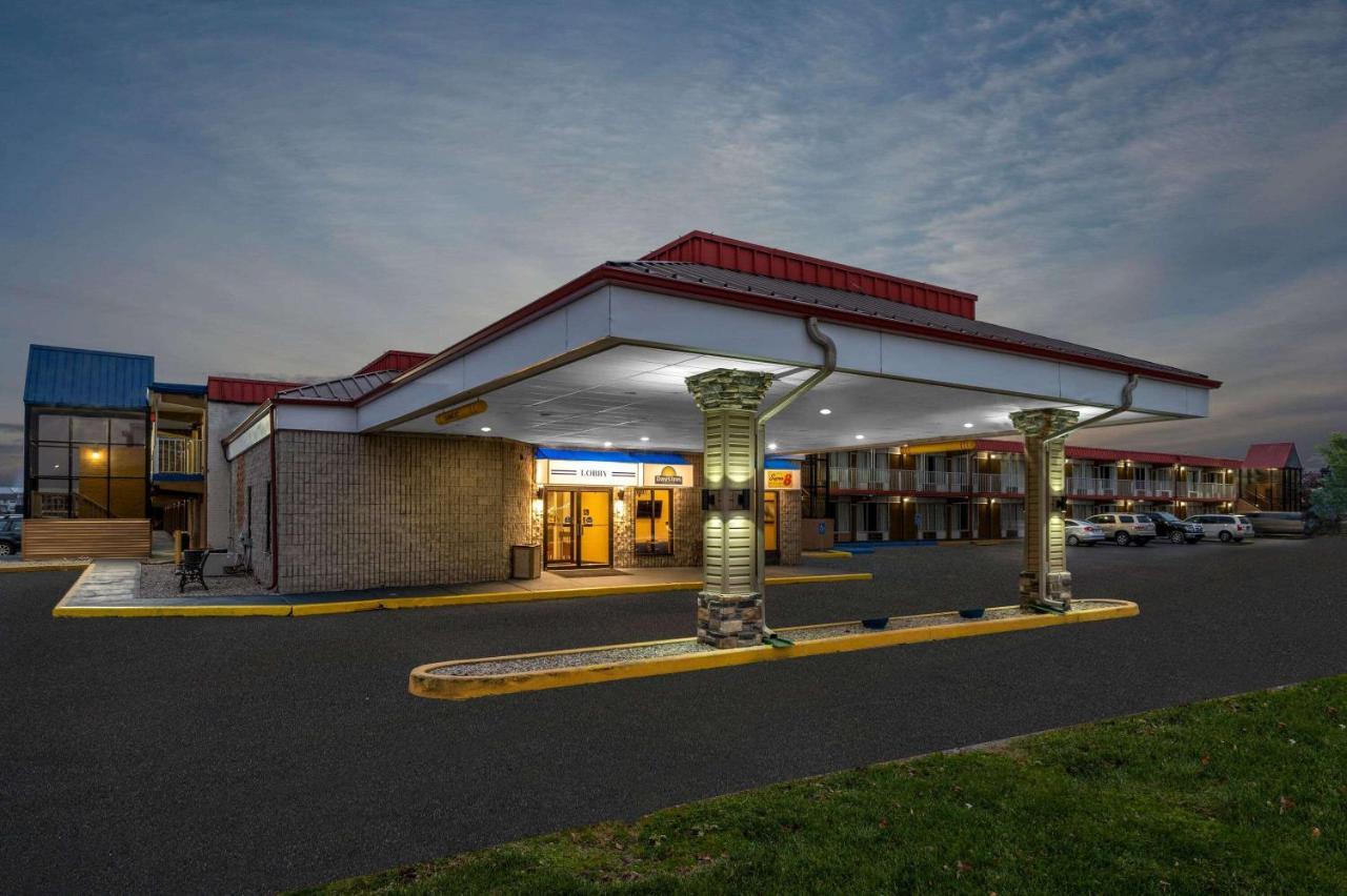 Super 8 By Wyndham Perrysburg-Toledo Ξενοδοχείο Εξωτερικό φωτογραφία