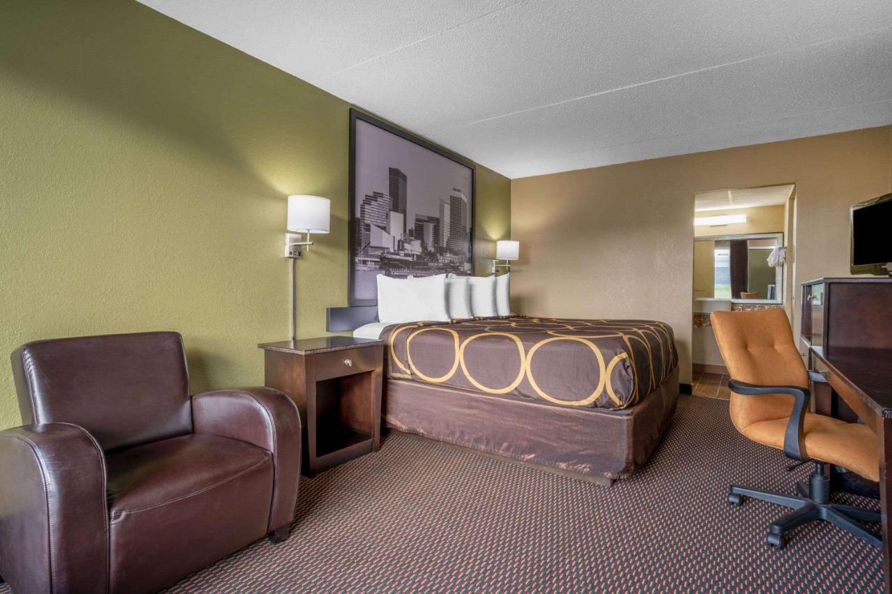 Super 8 By Wyndham Perrysburg-Toledo Ξενοδοχείο Εξωτερικό φωτογραφία