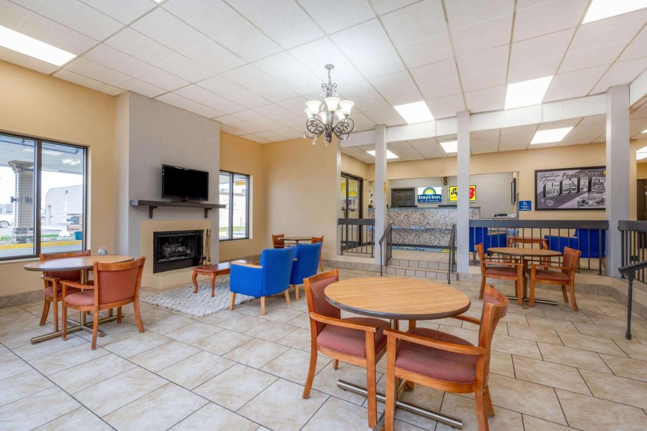 Super 8 By Wyndham Perrysburg-Toledo Ξενοδοχείο Εξωτερικό φωτογραφία