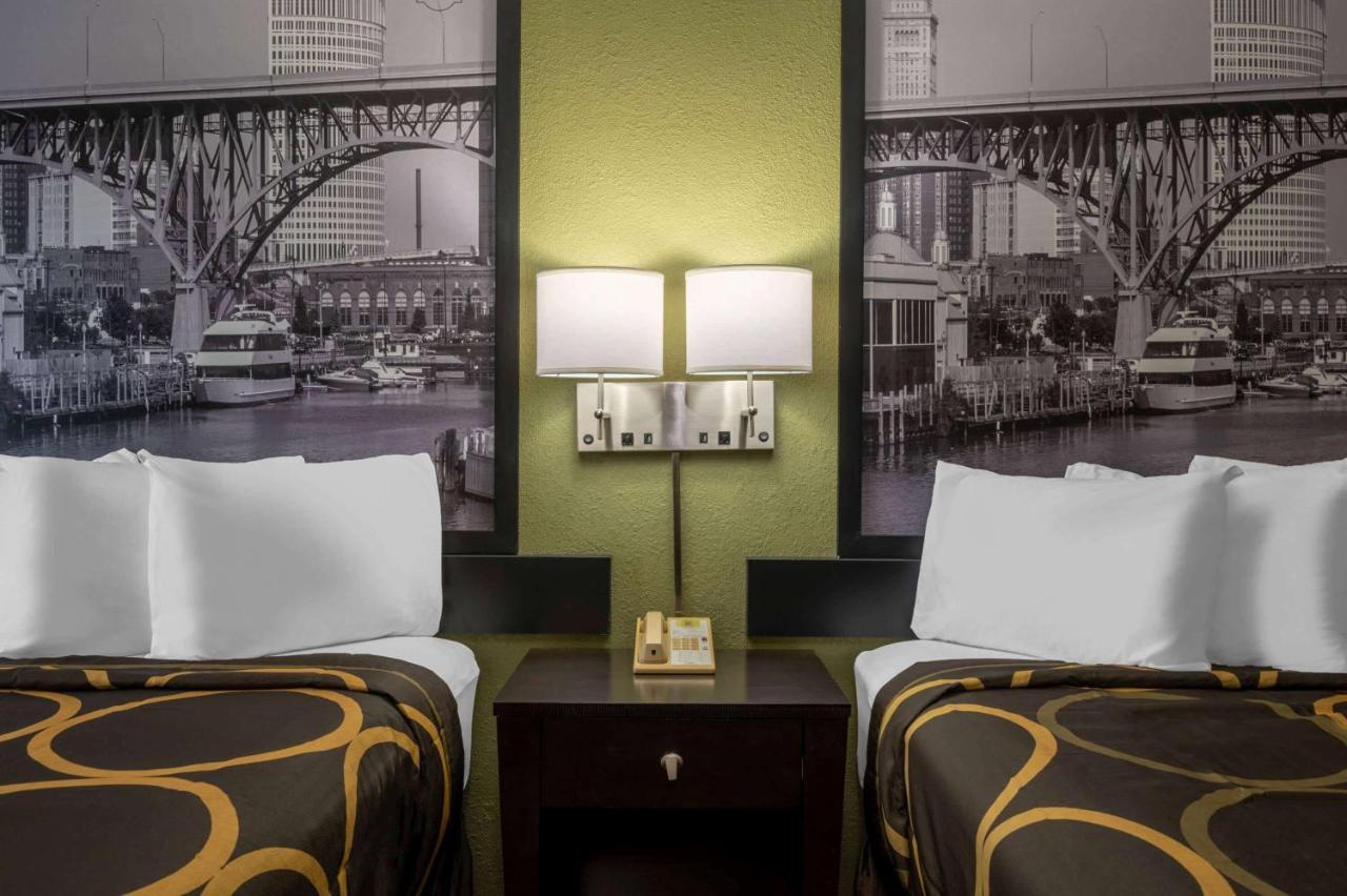 Super 8 By Wyndham Perrysburg-Toledo Ξενοδοχείο Εξωτερικό φωτογραφία