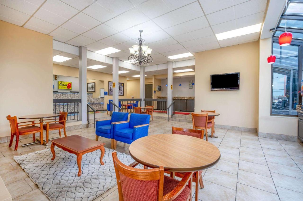 Super 8 By Wyndham Perrysburg-Toledo Ξενοδοχείο Εξωτερικό φωτογραφία