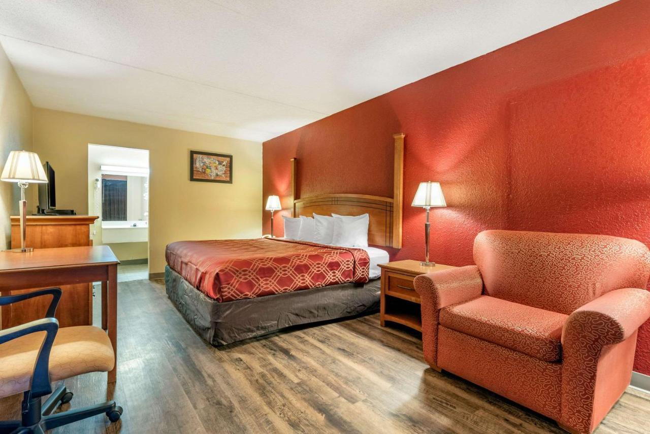 Super 8 By Wyndham Perrysburg-Toledo Ξενοδοχείο Εξωτερικό φωτογραφία